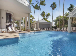 Deluxe Private Apartment and Studio - Ocean Views